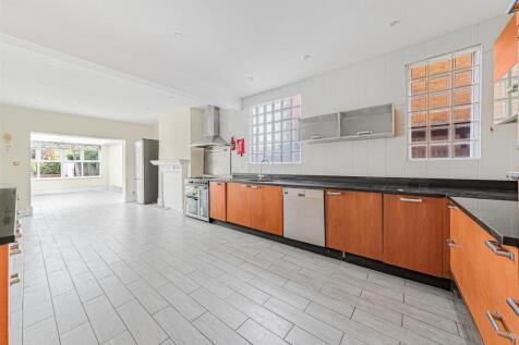 14 Streatham Common South SW16 3BT-4.jpg