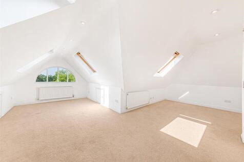 14 Streatham Common South SW16 3BT-13.jpg