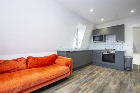 9b Loubet Street, London reception 2.jpg