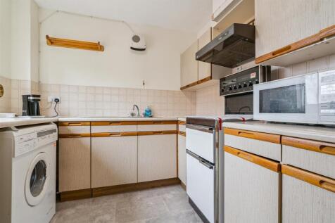 5 St Benedicts Close, London kitchen 1.jpg
