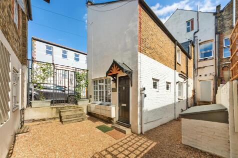 The Maisonette, 110 Tooting High Street, London SW