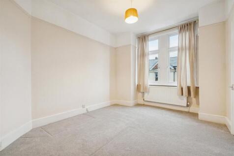 86 Idlecombe Road SW17 bedroom 2.jpg
