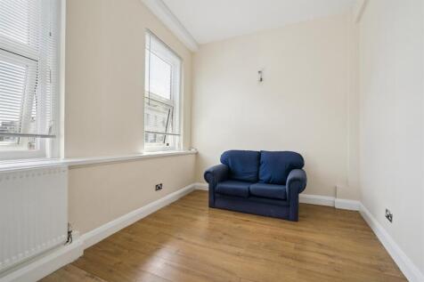 Flat A 118 Mitcham Road reception 1.jpg