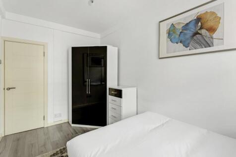 bedroom 3.jpeg
