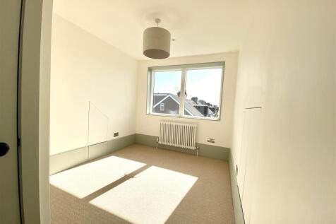 Bedroom 3 TOP FLOOR.jpg