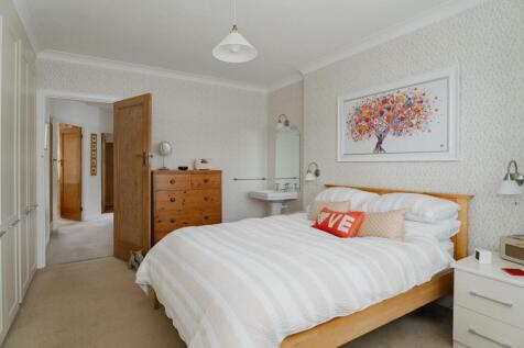 PropertyPortals 21 - Edit.jpg