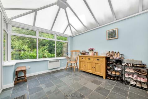 47 Hadlow Road 11.jpg