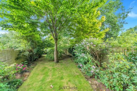 47 Hadlow Road 17.jpg