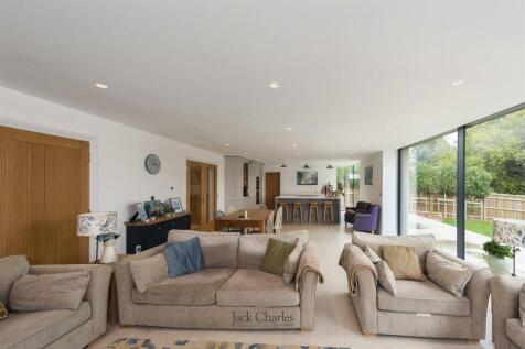 9 High Hilden Close, TN10 3DB 008.jpg