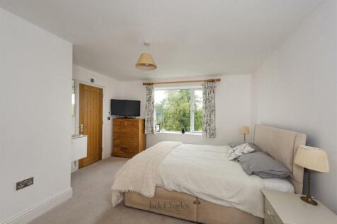 9 High Hilden Close, TN10 3DB 014.jpg