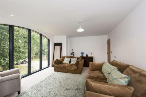 9 High Hilden Close, TN10 3DB 016.jpg