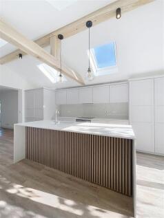 480 Kitchen 1.jpeg