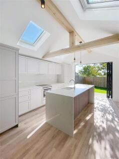 480 Kitchen 3.jpeg