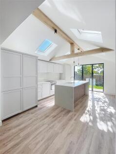 480 Kitchen 4.jpeg