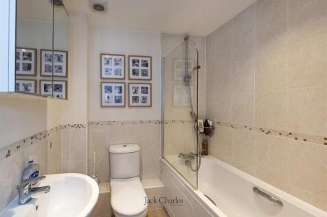 6 Dawes Close, TN9 1QX 011.jpg