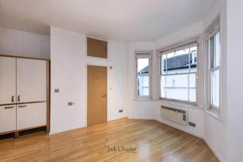 Flat 10, 58 Upper Grosvenor Rd, TN1 2BH 003.jpg