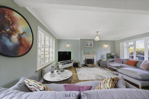 12 Rochester Road 9.JPG