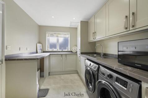 12 Rochester Road 1.JPG