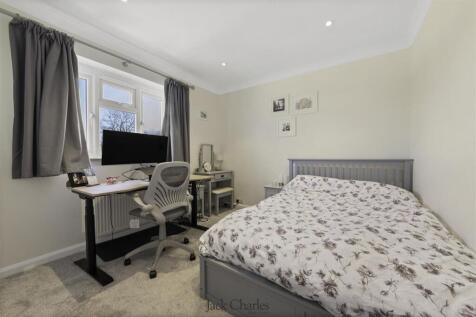 12 Rochester Road 36.JPG