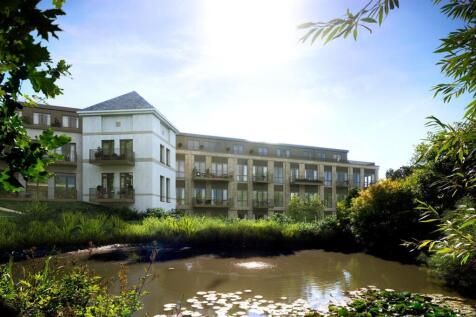 vb2268855_28105_4088_HILDENBOROUGH_APTS_POND_1600x