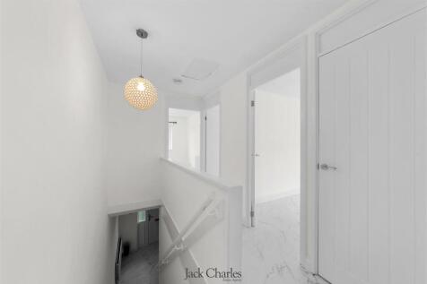 3 Thames Road _-9.jpg