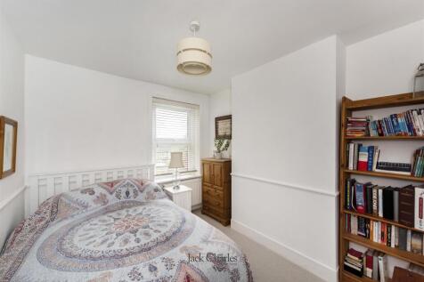 2 Alderbrook Cottages, Stone Cross Rd, TN6 3DF 011