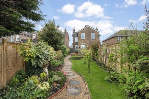 2 Alderbrook Cottages, Stone Cross Rd, TN6 3DF 016