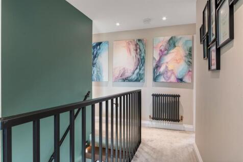 8 Stair Road 46.jpg