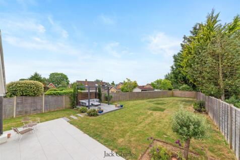 28 Barchester Way-41.jpg