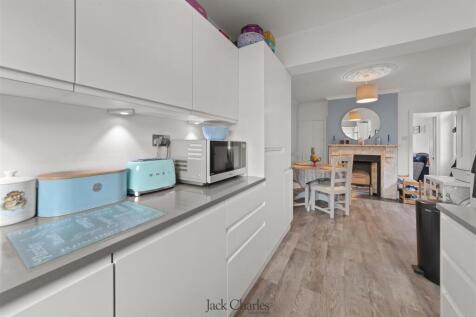 5 Tonbridge Road 15.jpg