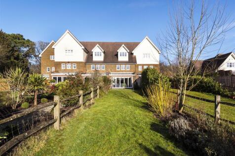 6 Oakhurst Park Gardens, TN11 8BF 020 2022-02-12 1