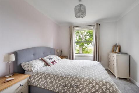 2 Chelsfield Close, TN11 0DW 013.jpg