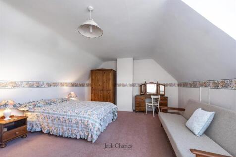 11 Allington Drive, TN10 4HH 014.jpg