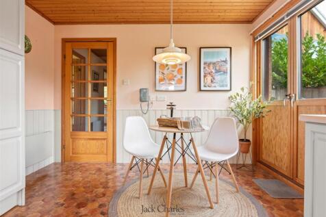 128a Higham lane-42.jpg