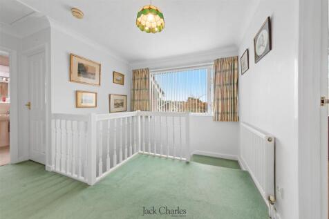 9 Correnden Road_-15.jpg