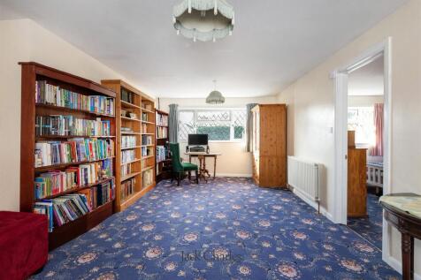 1 Rutherford Way, TN10 4RH 011.jpg