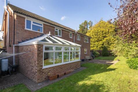 1 Rutherford Way, TN10 4RH 019.jpg