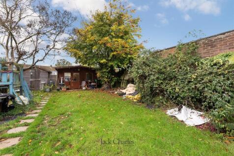 43 The Cherry Orchard, TN11 0HU 013.jpg