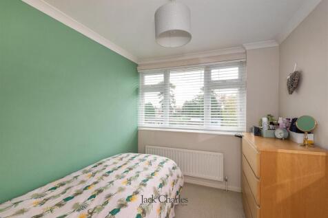 36 Framley Rd, TN10 4HS 010.jpg