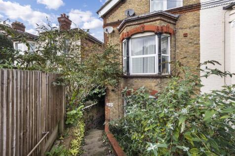 Flat 6, 255 Upper Grosvenor Rd, TN1 2EF 001.jpg