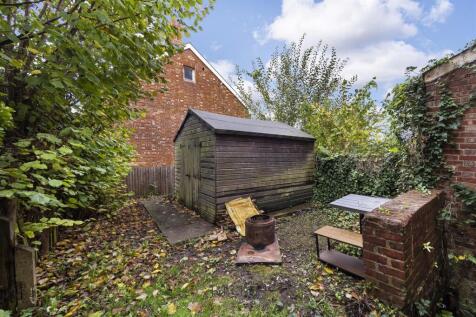 Flat 6, 255 Upper Grosvenor Rd, TN1 2EF 005.jpg