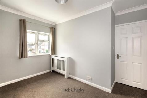 23 Barden Park Rd, TN9 1XD 012.jpg