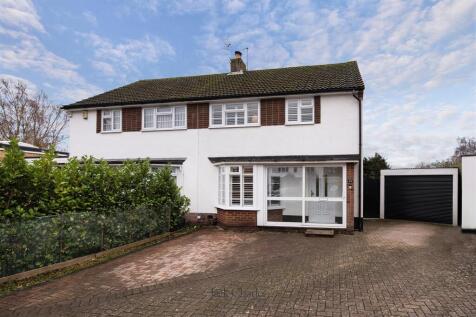 33 Wealden Close, TN11 9HB 001.jpg