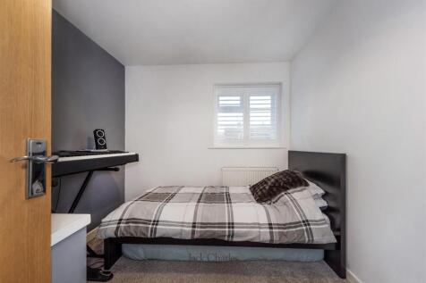 33 Wealden Close, TN11 9HB 009.jpg