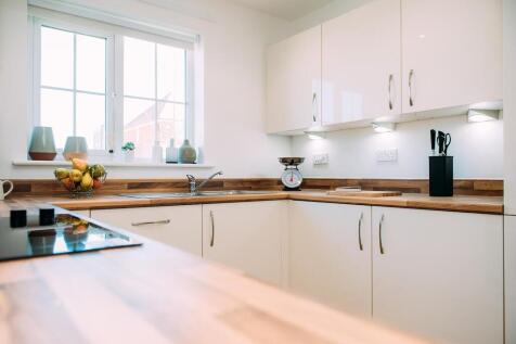 Kitchen 2.jpg
