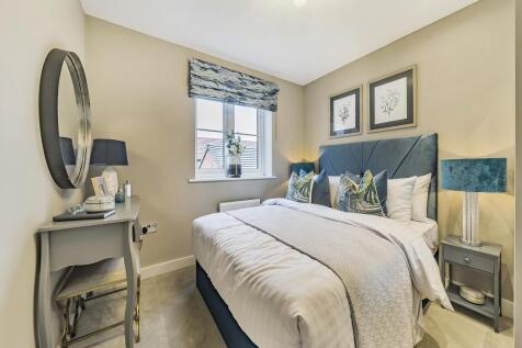Hatfield Bedroom (2).jpeg