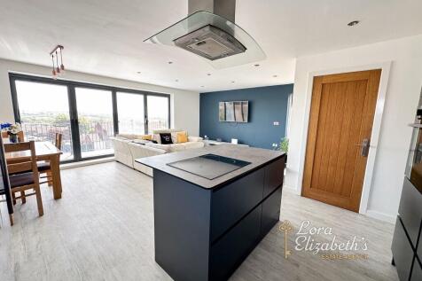 Kitchen/Lounge
