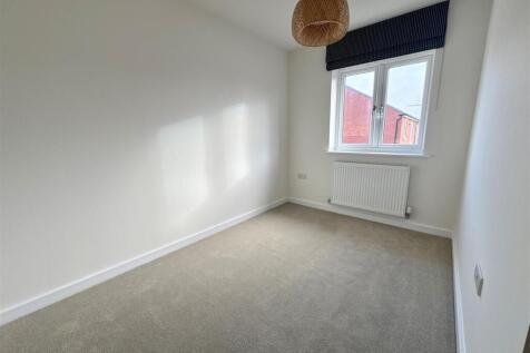Bedroom 3.jpg