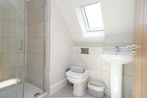 Ensuite.jpeg