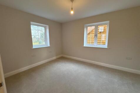 Bedroom 2.jpg